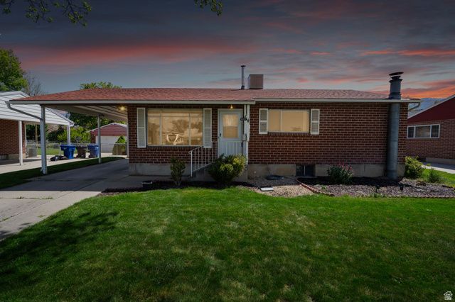 9771 S AMBER LN, Sandy, UT 84094