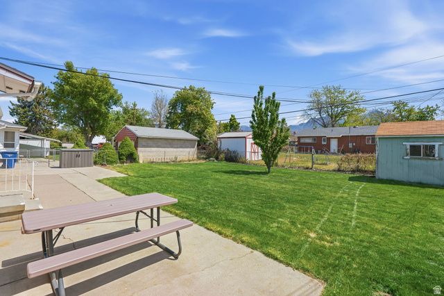 9771 S AMBER LN, Sandy, UT 84094