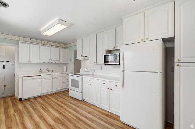9771 S AMBER LN, Sandy, UT 84094