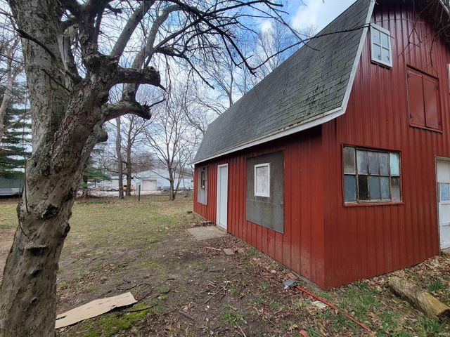 24713 Penwell Avenue, Elkhart, IN 46516