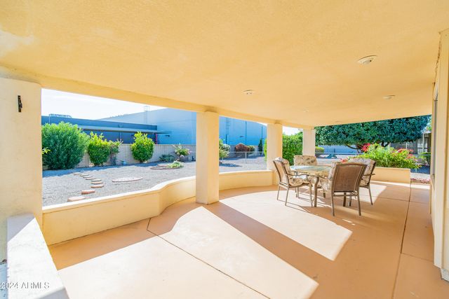 10719 W CAMELOT Circle, Sun City, AZ 85351