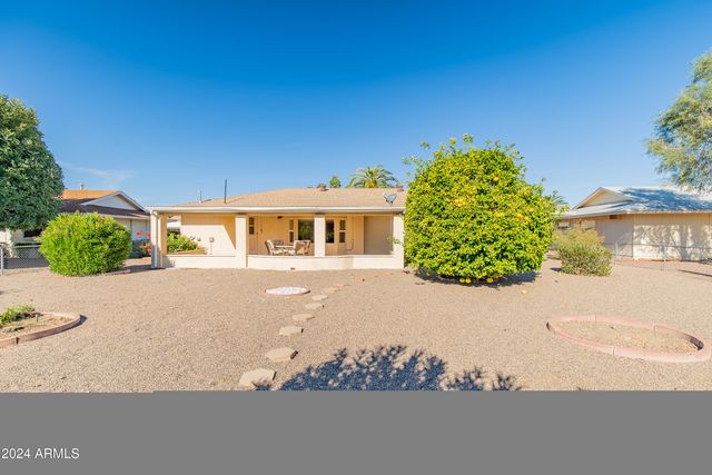 10719 W CAMELOT Circle, Sun City, AZ 85351