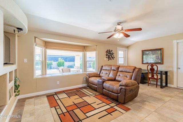 10719 W CAMELOT Circle, Sun City, AZ 85351