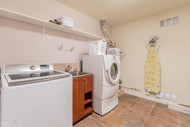 10719 W CAMELOT Circle, Sun City, AZ 85351