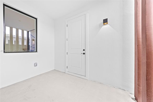 3189 SW 23rd St Left, Miami, FL 33145