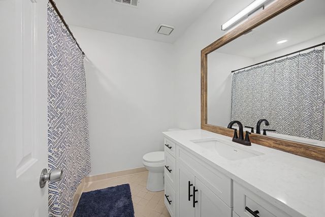 2135 Acklen Ave Apt 6, Nashville, TN 37212