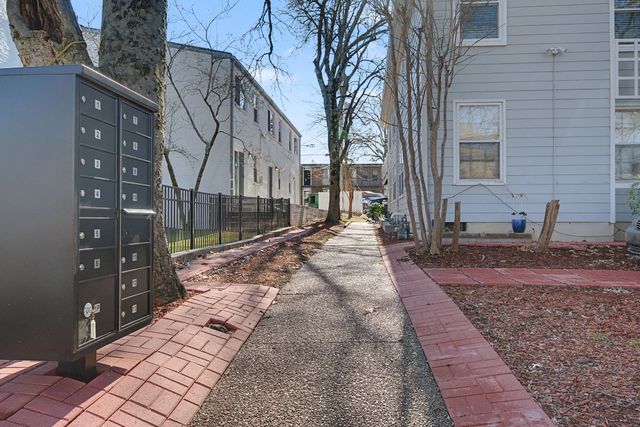 2135 Acklen Ave Apt 6, Nashville, TN 37212