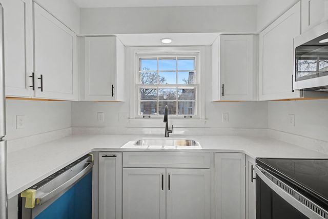 2135 Acklen Ave Apt 6, Nashville, TN 37212