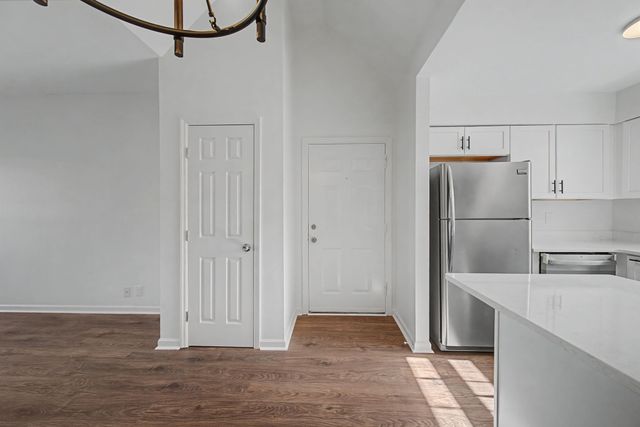 2135 Acklen Ave Apt 6, Nashville, TN 37212