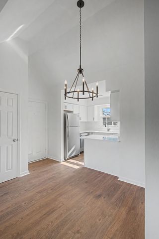 2135 Acklen Ave Apt 6, Nashville, TN 37212