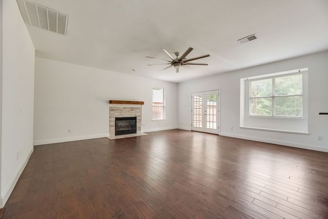 1305 Meadowbrook Drive, Mckinney, TX 75069
