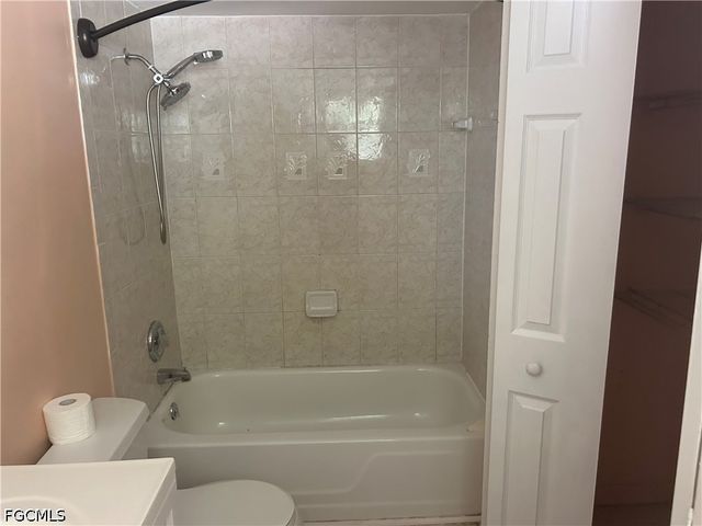 2828 JACKSON ST N G4, Fort Myers, FL 33901
