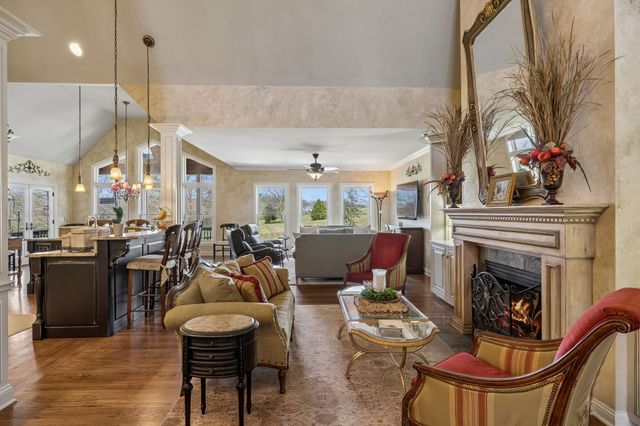 520 Montridge Ct, Franklin, TN 37067