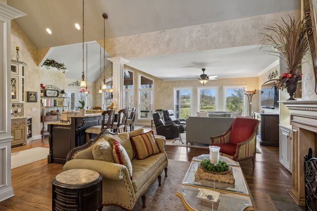 520 Montridge Ct, Franklin, TN 37067