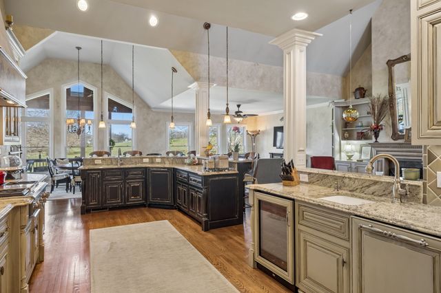 520 Montridge Ct, Franklin, TN 37067