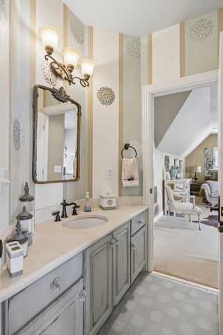 520 Montridge Ct, Franklin, TN 37067