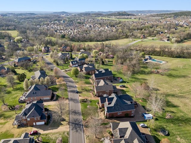 520 Montridge Ct, Franklin, TN 37067