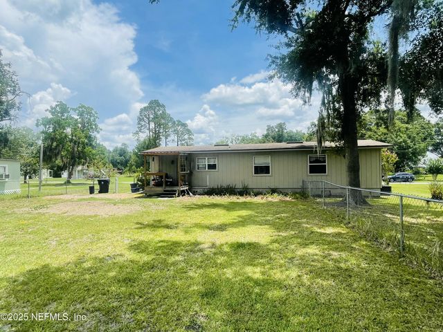 737 S EPPERSON Street, Starke, FL 32091