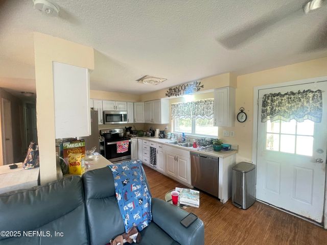 737 S EPPERSON Street, Starke, FL 32091