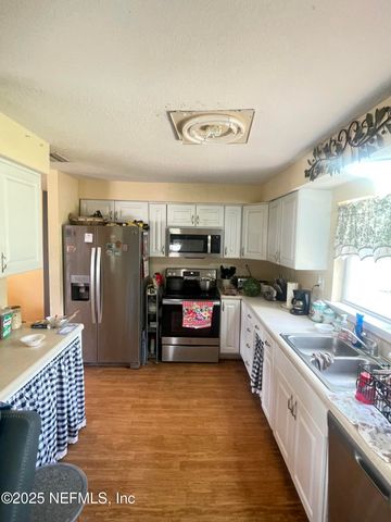 737 S EPPERSON Street, Starke, FL 32091