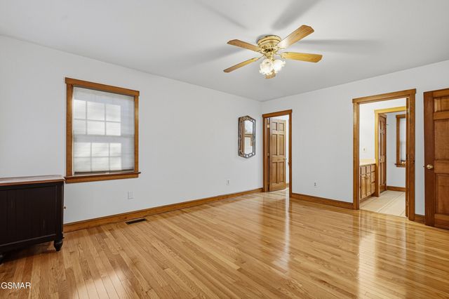 2206 Castle Rise Way, Sevierville, TN 37862