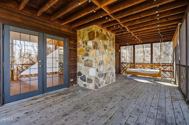 2206 Castle Rise Way, Sevierville, TN 37862