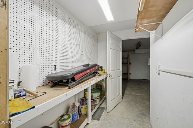 2206 Castle Rise Way, Sevierville, TN 37862