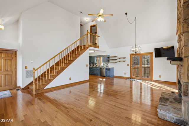 2206 Castle Rise Way, Sevierville, TN 37862