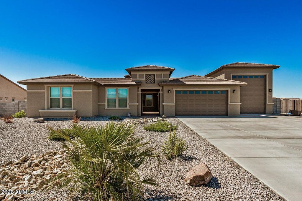 24415 W BAKER Drive, Wittmann, AZ 85361 — photo 3