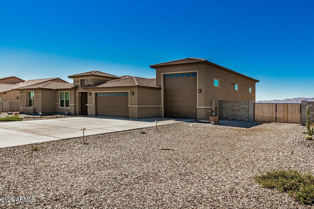 24415 W BAKER Drive, Wittmann, AZ 85361 — photo 5