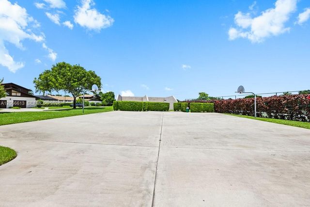 9370 Boca Gardens Parkway D, Boca Raton, FL 33496