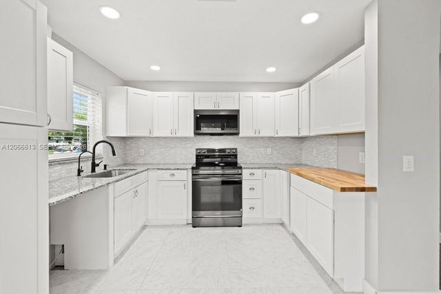 9370 Boca Gardens Parkway D, Boca Raton, FL 33496