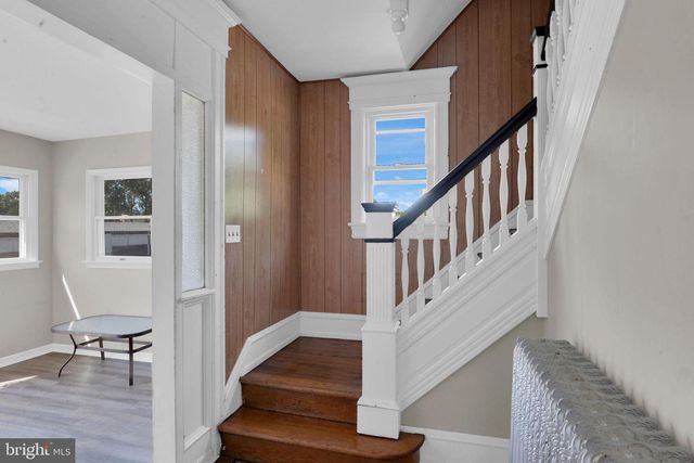 228 PLEASANT ST E, Hammonton, NJ 08037