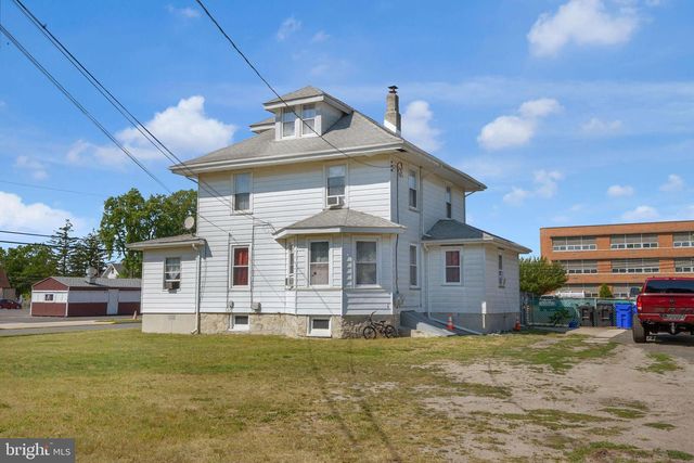 228 PLEASANT ST E, Hammonton, NJ 08037