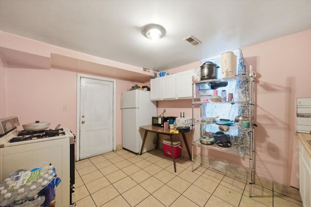 8914 S Exchange Avenue, Chicago, IL 60617