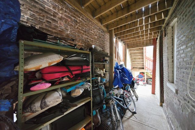 8914 S Exchange Avenue, Chicago, IL 60617