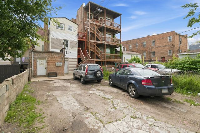 8914 S Exchange Avenue, Chicago, IL 60617