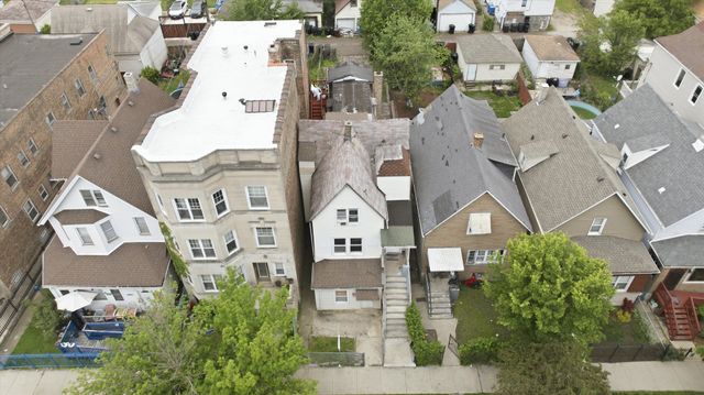 8914 S Exchange Avenue, Chicago, IL 60617