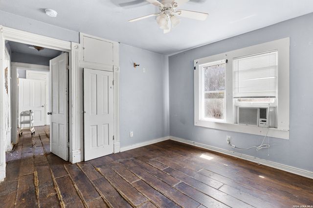 829 N Goodrich, Seguin, TX 78155