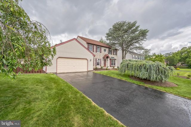 1334 MALLARD CIR, Warminster, PA 18974