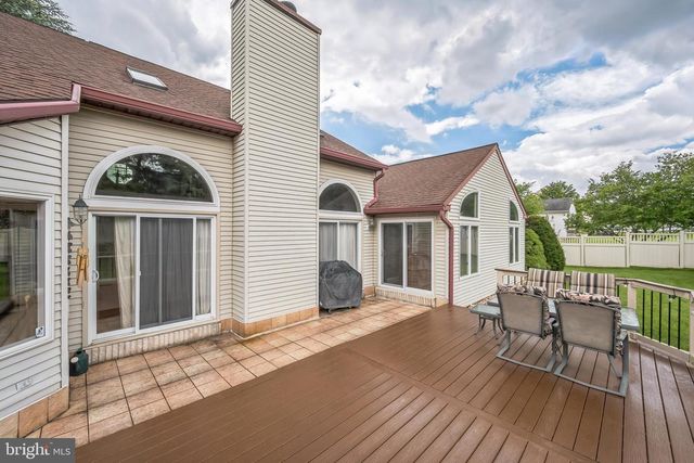 1334 MALLARD CIR, Warminster, PA 18974