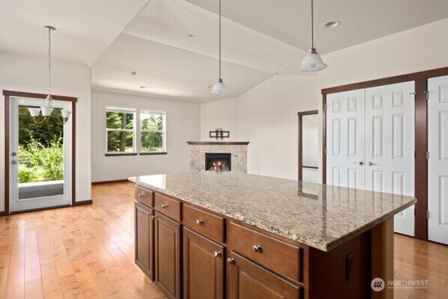 1844 SW Aberdeen Court, Oak Harbor, WA 98277