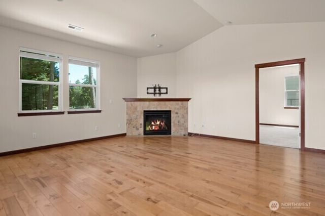 1844 SW Aberdeen Court, Oak Harbor, WA 98277