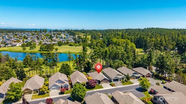 1844 SW Aberdeen Court, Oak Harbor, WA 98277