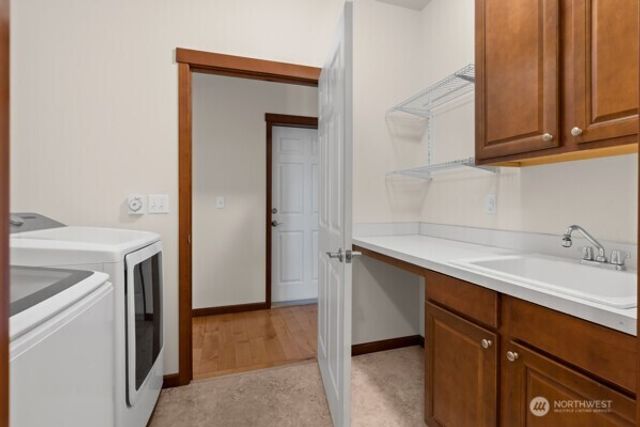 1844 SW Aberdeen Court, Oak Harbor, WA 98277