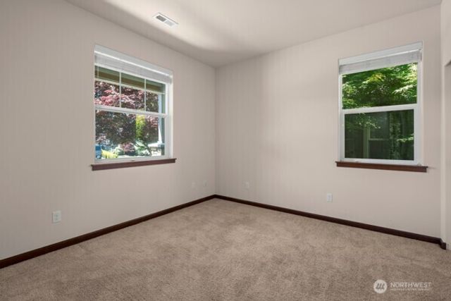 1844 SW Aberdeen Court, Oak Harbor, WA 98277