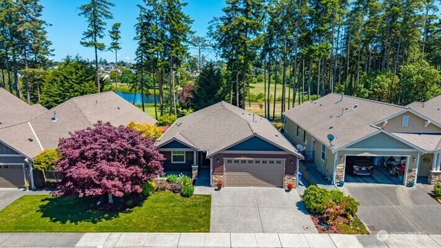 1844 SW Aberdeen Court, Oak Harbor, WA 98277