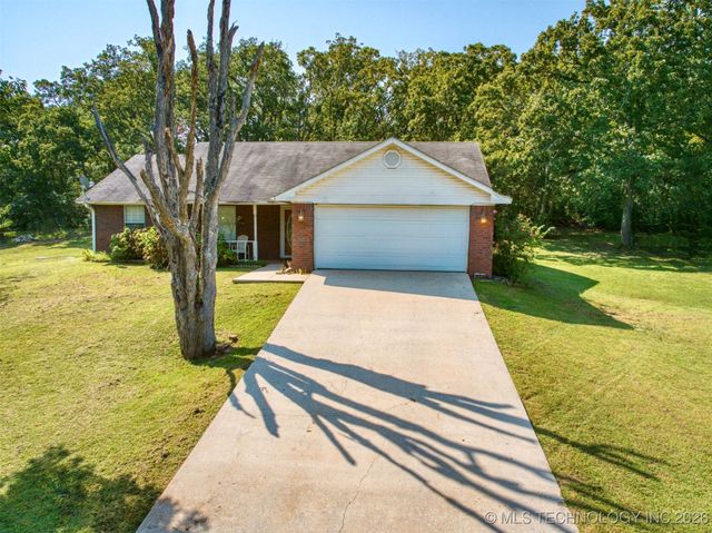 105 Quail Ridge Road, Durant, OK 74701