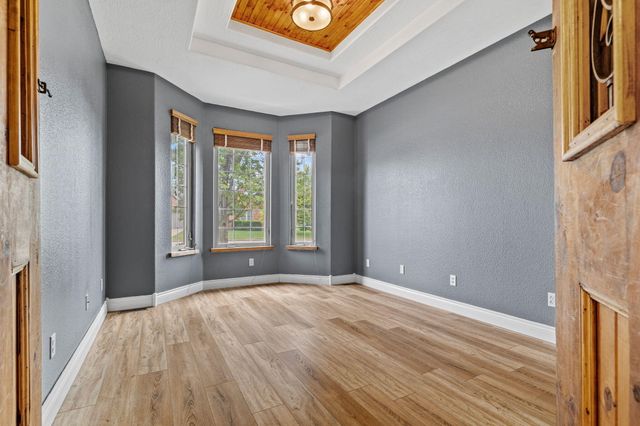 703 W Laverne Drive, Nixa, MO 65714