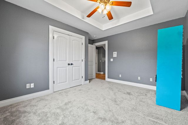 703 W Laverne Drive, Nixa, MO 65714